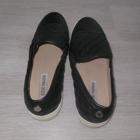 STEVE MADDEN ZAANDER Quilted Leather Slip-on Tennis Shoe 8 Black Comfort Designe - Picture 2 of 6